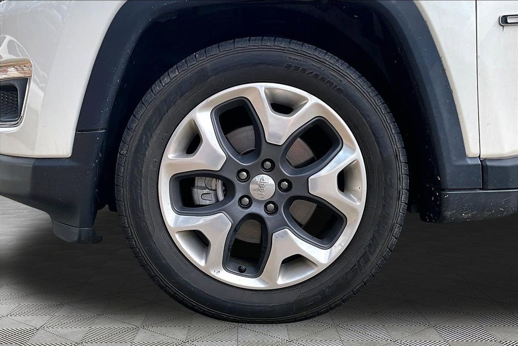 Used 2019 Jeep Compass Limited image 21