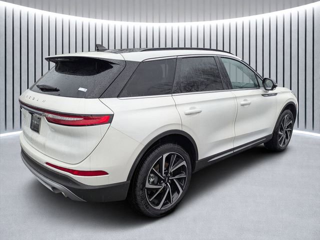 New 2026 Lincoln Corsair Reserve image 3