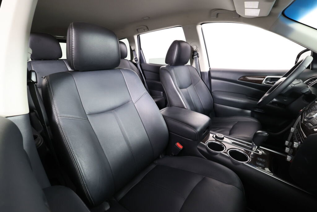 Used 2014 Nissan Pathfinder SL image 25