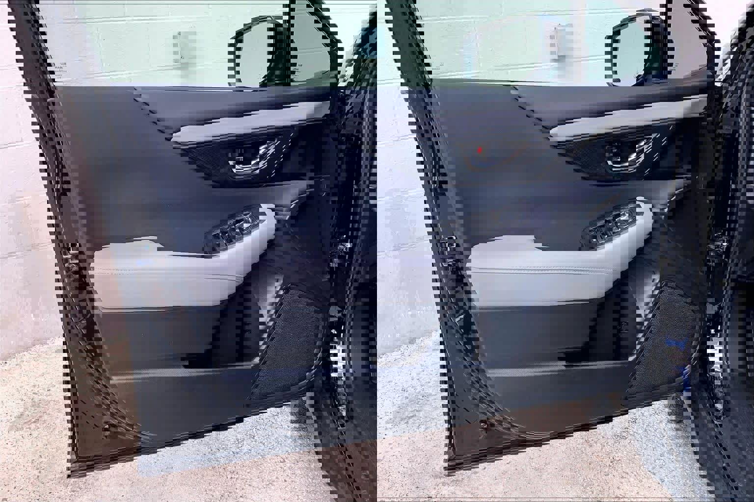 Used 2022 Subaru Outback Premium image 28