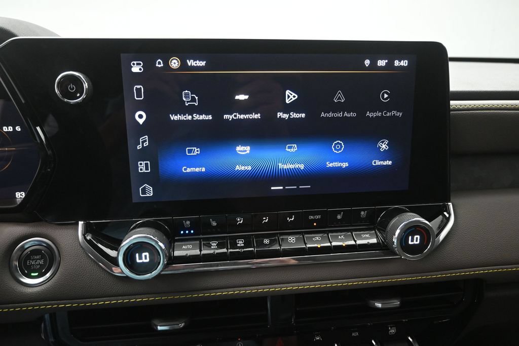 Used 2025 Chevrolet Colorado ZR2 w/ Technology Package AWD/4WD image 9
