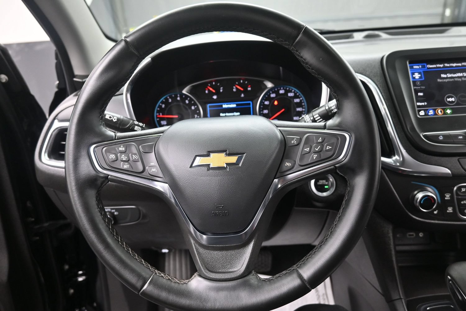 Used 2024 Chevrolet Equinox LT AWD/4WD image 22