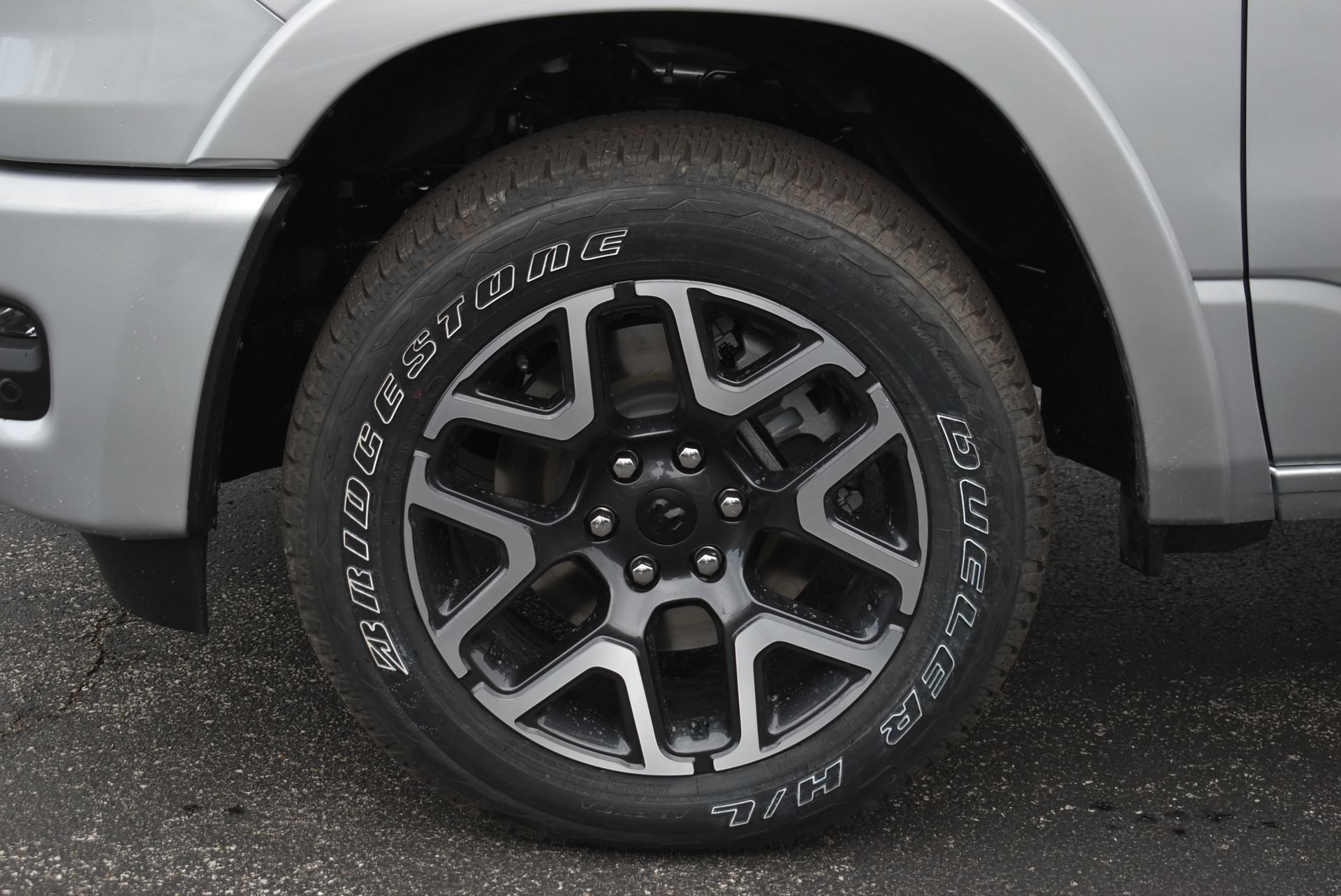 New 2026 RAM 1500 Laramie w/ Sport Appearance Package AWD/4WD image 11