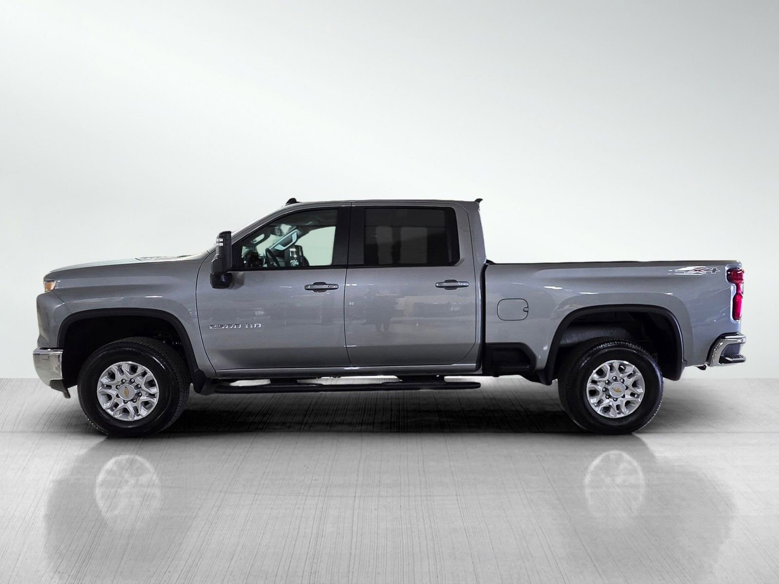 Used 2025 Chevrolet Silverado 2500 LT w/ Convenience Package AWD/4WD image 4
