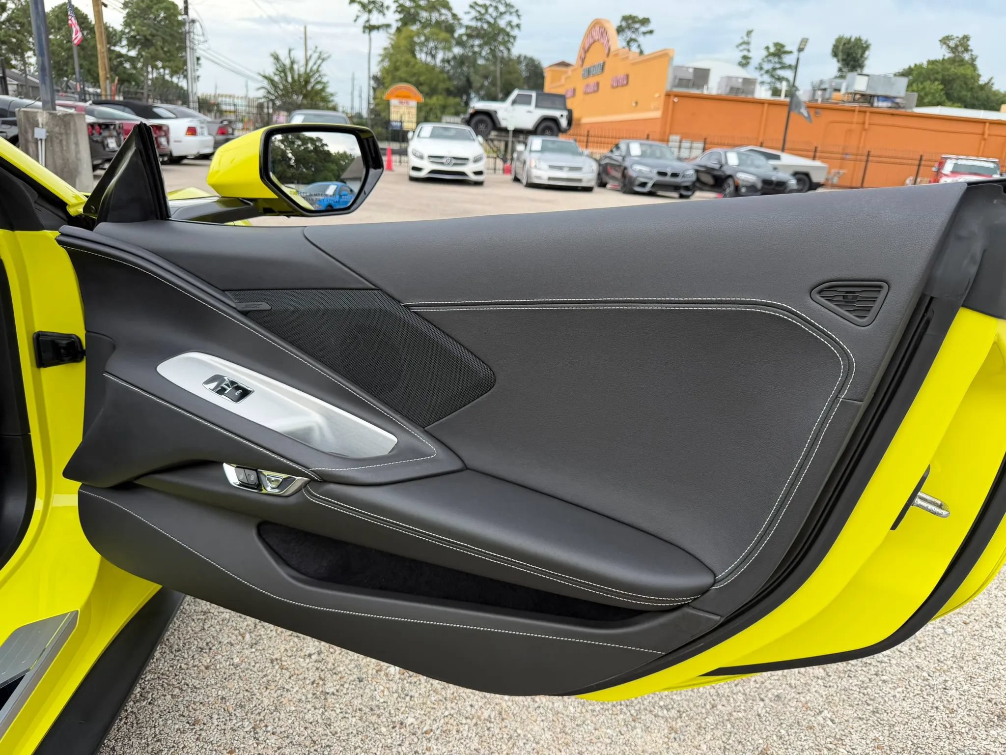 Used 2023 Chevrolet Corvette Stingray Convertible w/ Battery Protection Package RWD image 18