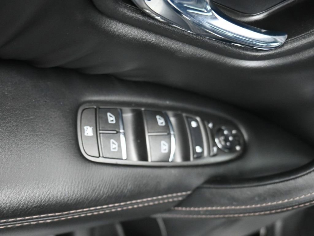 Used 2024 Nissan Armada Platinum w/ Captain's Chairs Package image 13