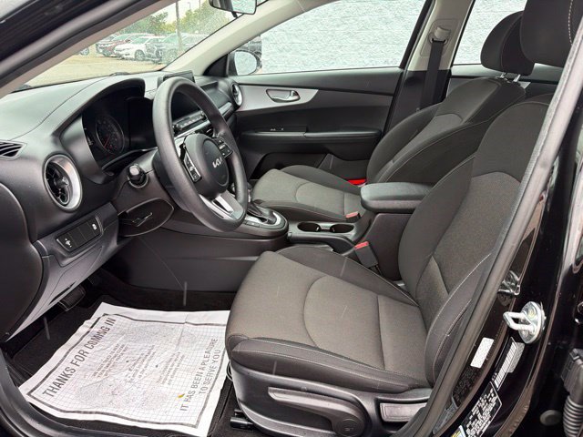 Used 2022 Kia Forte LXS FWD image 14