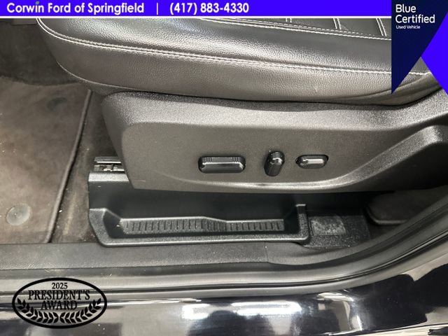 Certified 2019 Ford Escape Titanium AWD/4WD image 35