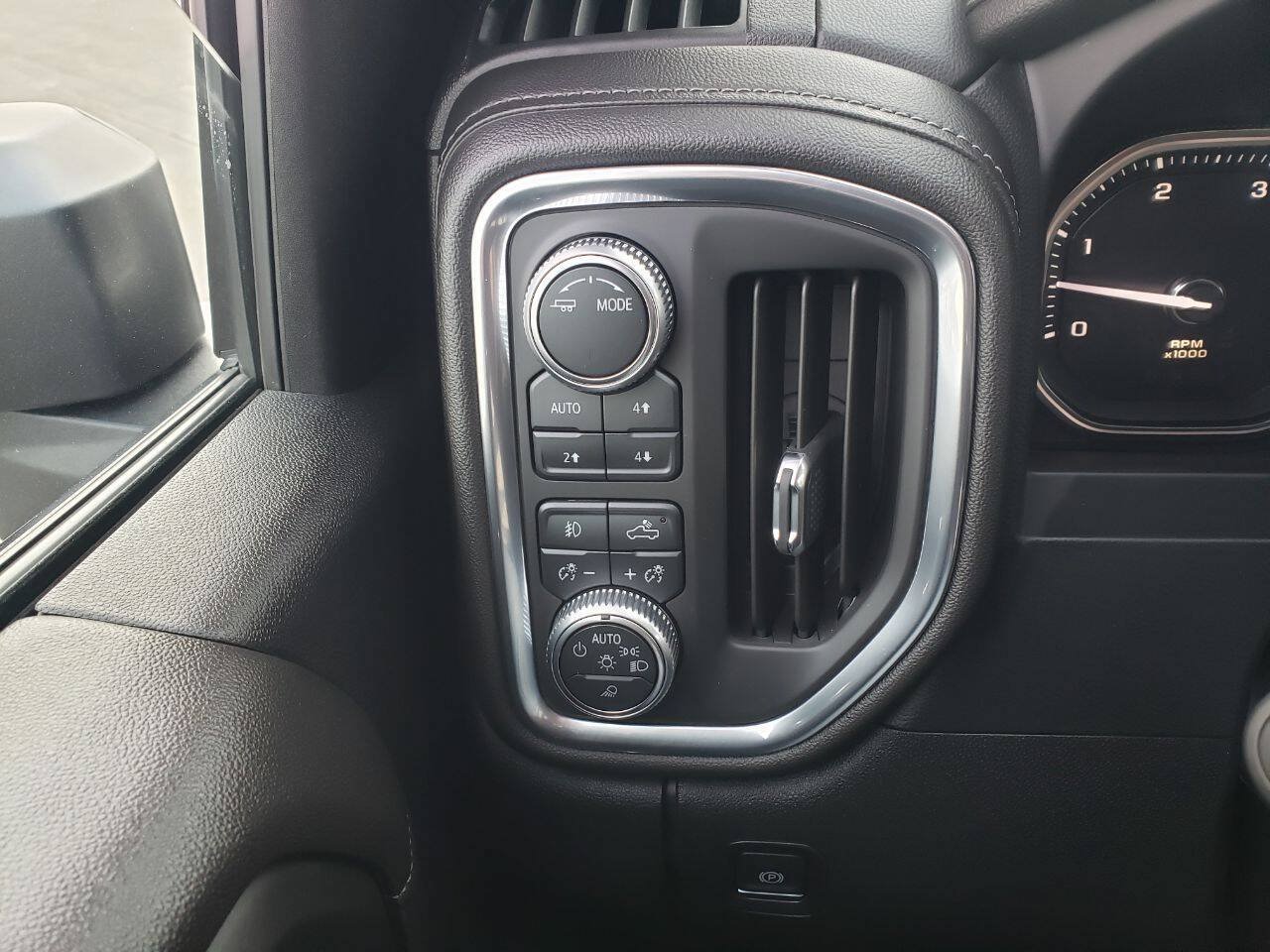Used 2020 GMC Sierra 2500 Denali w/ Gooseneck/5TH Wheel Package AWD/4WD image 32
