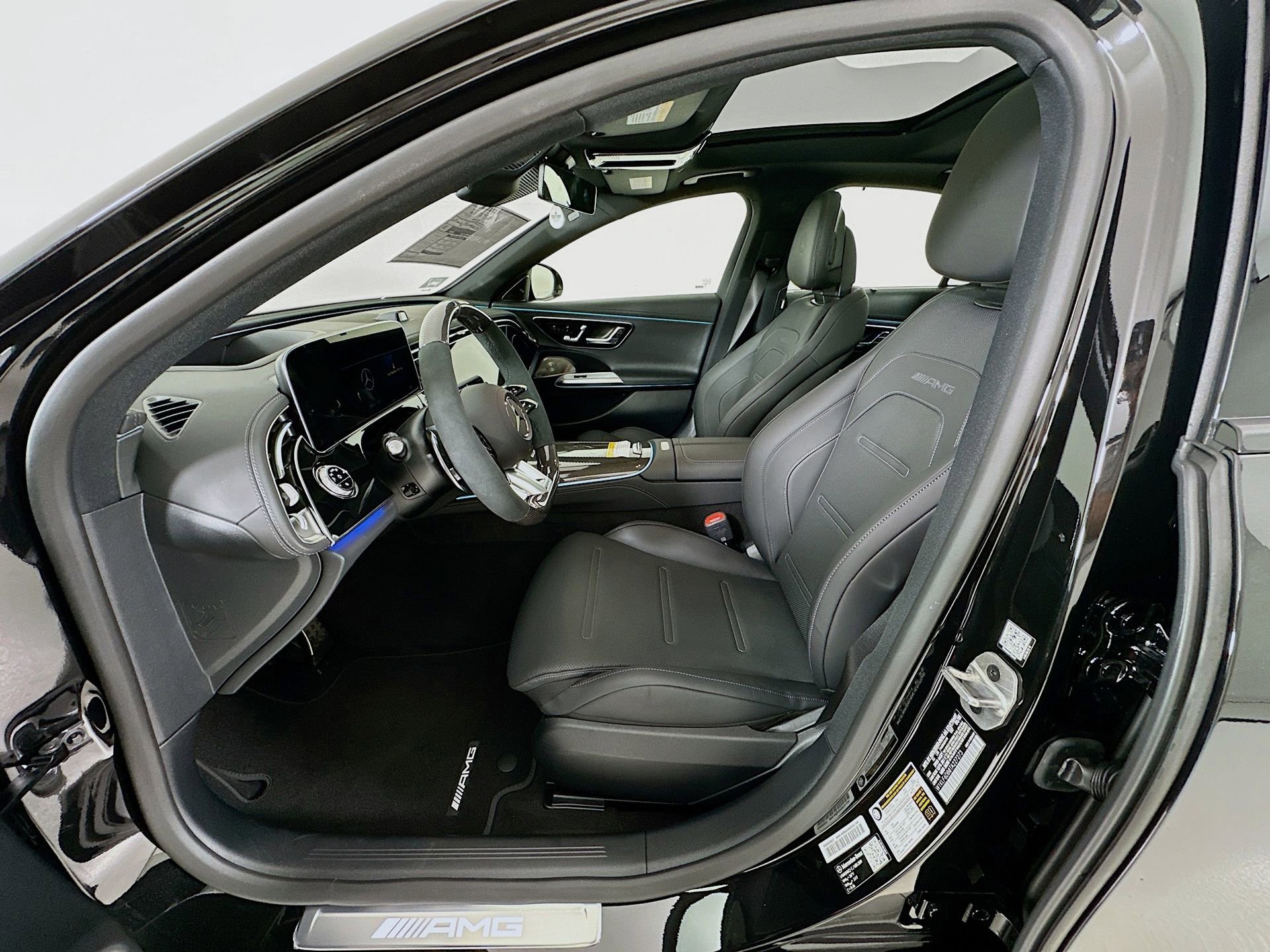 New 2026 Mercedes-Benz E 53 AMG e 4MATIC Sedan image 23