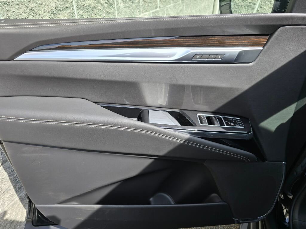 New 2026 Cadillac Escalade 4WD image 33