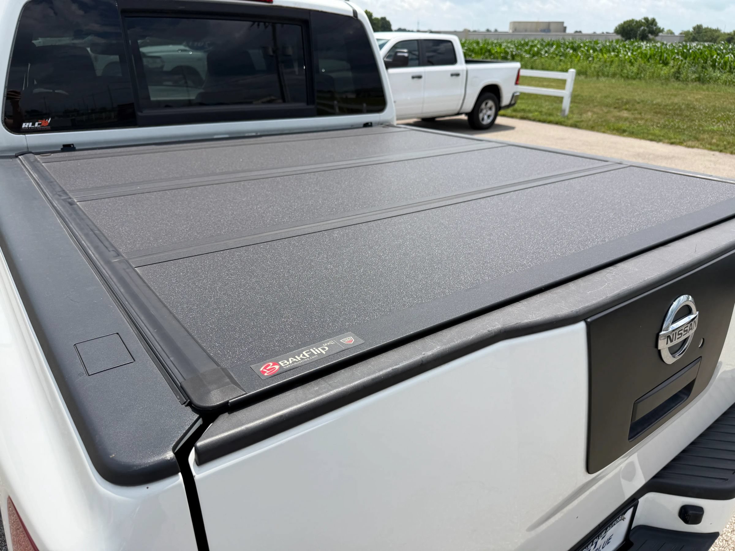 Used 2011 Nissan Titan 4x4 Crew Cab image 6