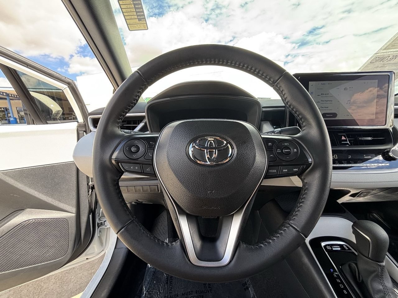 Used 2026 Toyota Corolla SE w/ Carpet Mat Package (TMS) FWD image 24