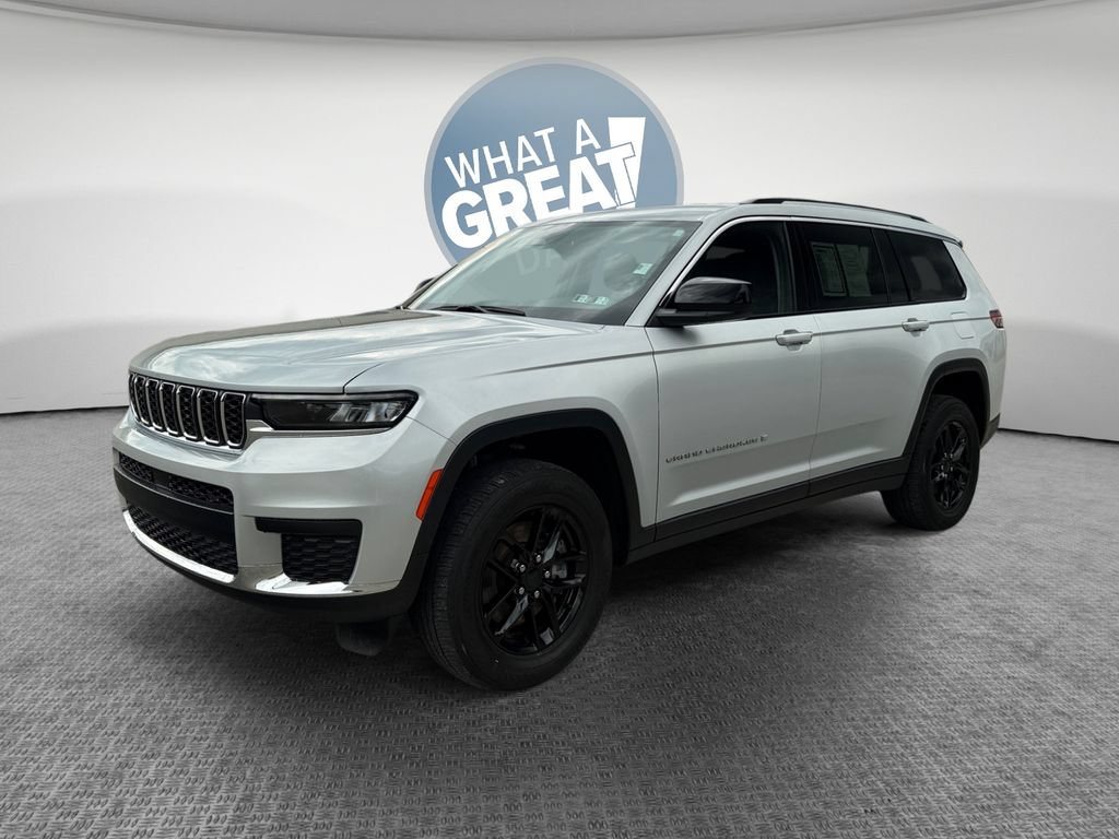 Used 2023 Jeep Grand Cherokee L Laredo w/ Trailer Tow Group (B) AWD/4WD image 8
