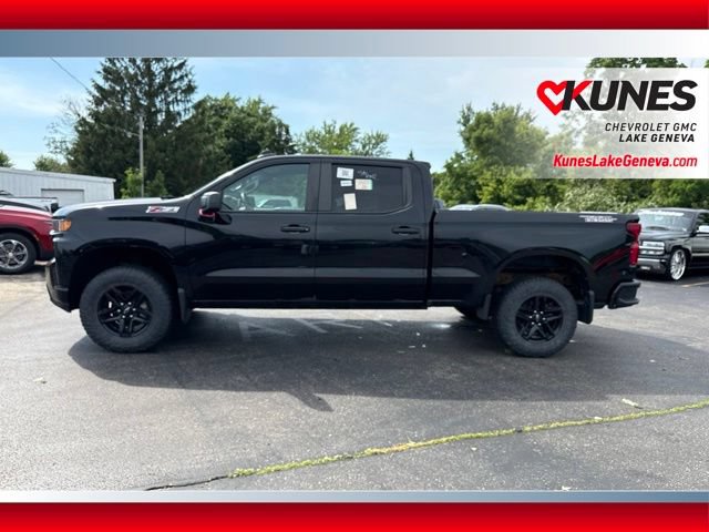 Used 2021 Chevrolet Silverado 1500 Custom Trail Boss w/ Midnight Edition AWD/4WD image 11