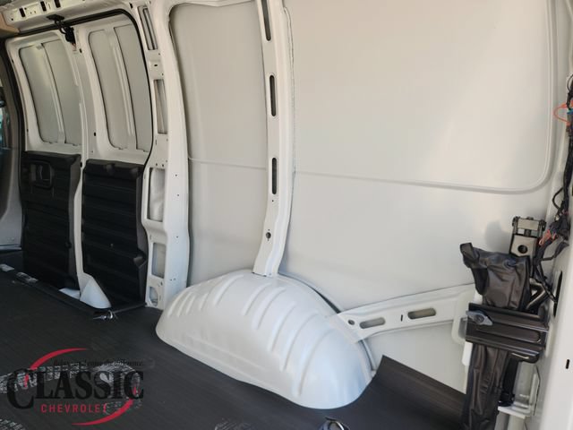 New 2025 Chevrolet Express 2500 w/ Driver Convenience Package RWD image 36