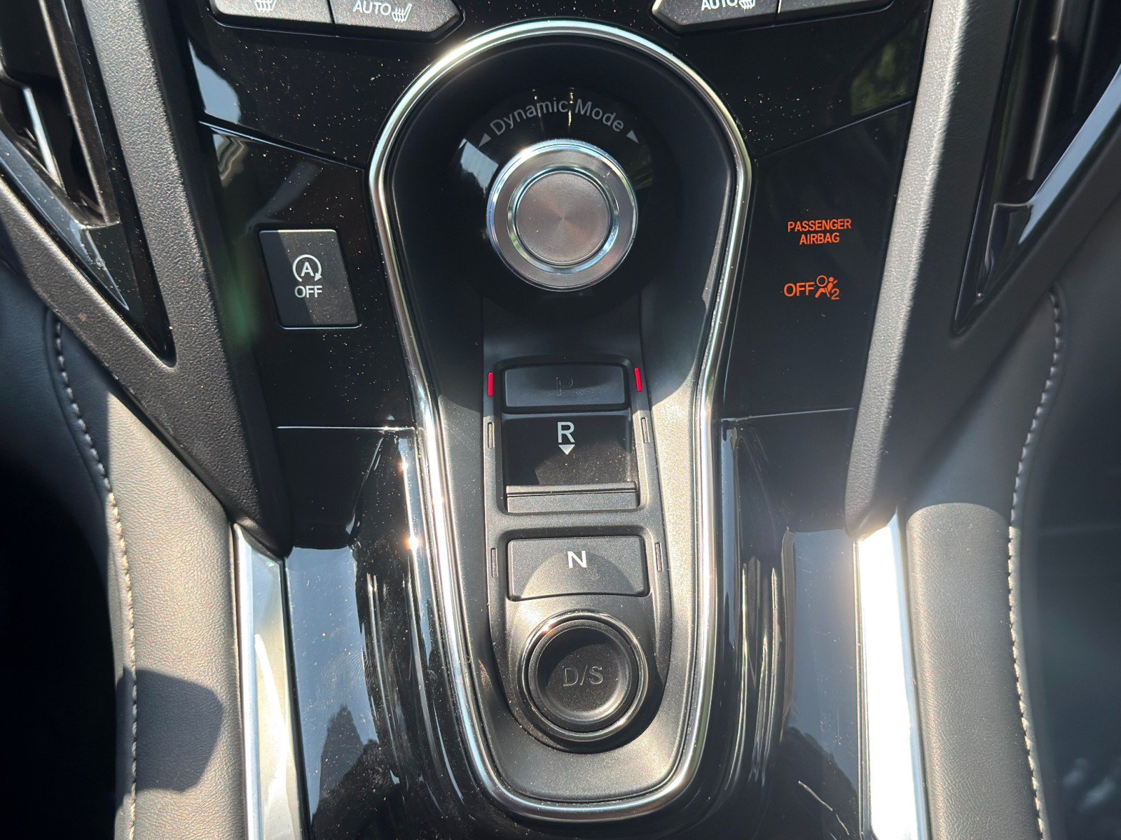 Used 2019 Acura RDX w/ Technology Package AWD/4WD image 30