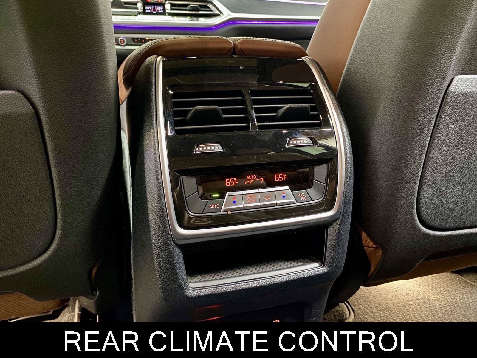Used 2022 BMW X7 M50i AWD/4WD image 21