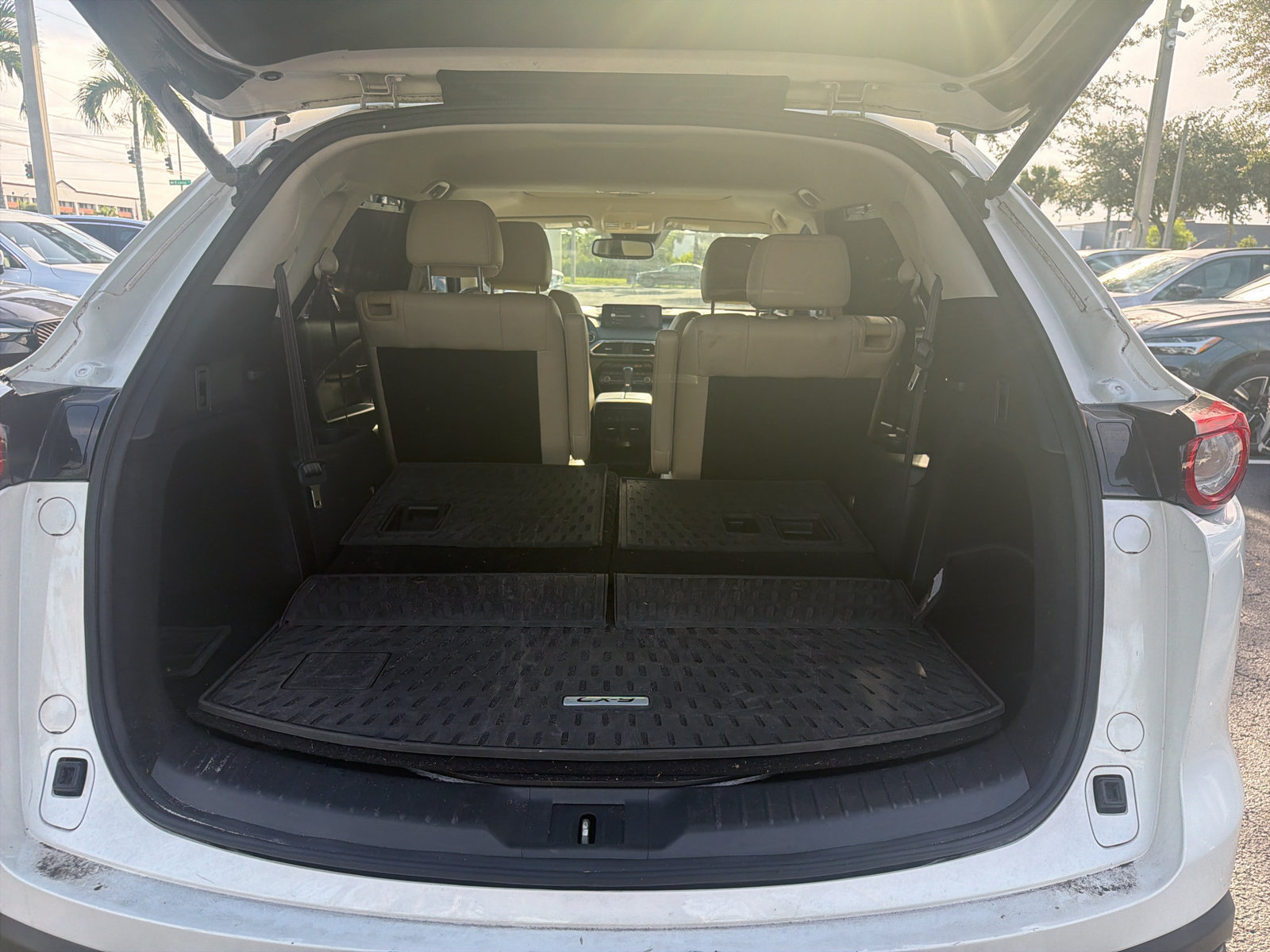 Used 2021 MAZDA CX-9 Touring w/ Touring Premium Package FWD image 15