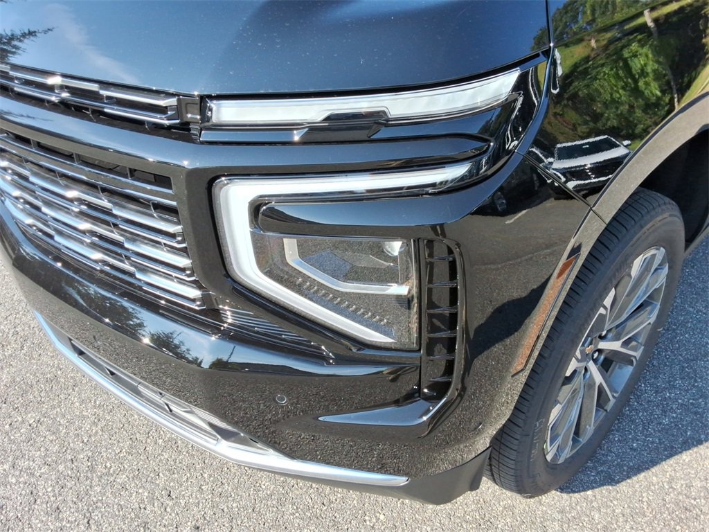 New 2026 Chevrolet Suburban High Country image 10