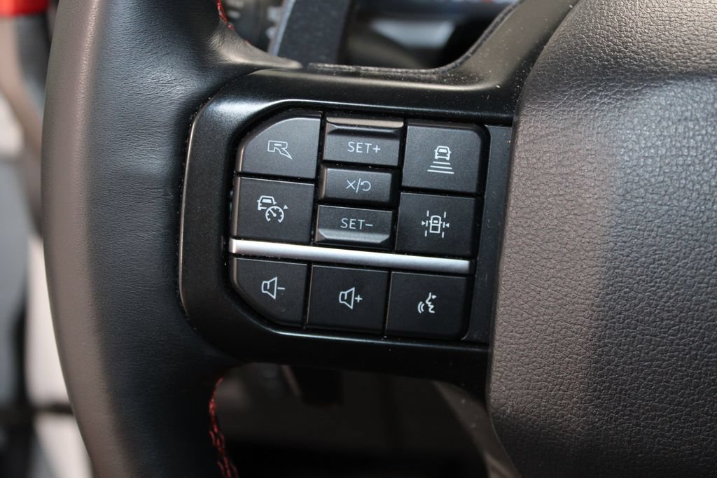 Used 2025 Ford F150 Raptor AWD/4WD image 23