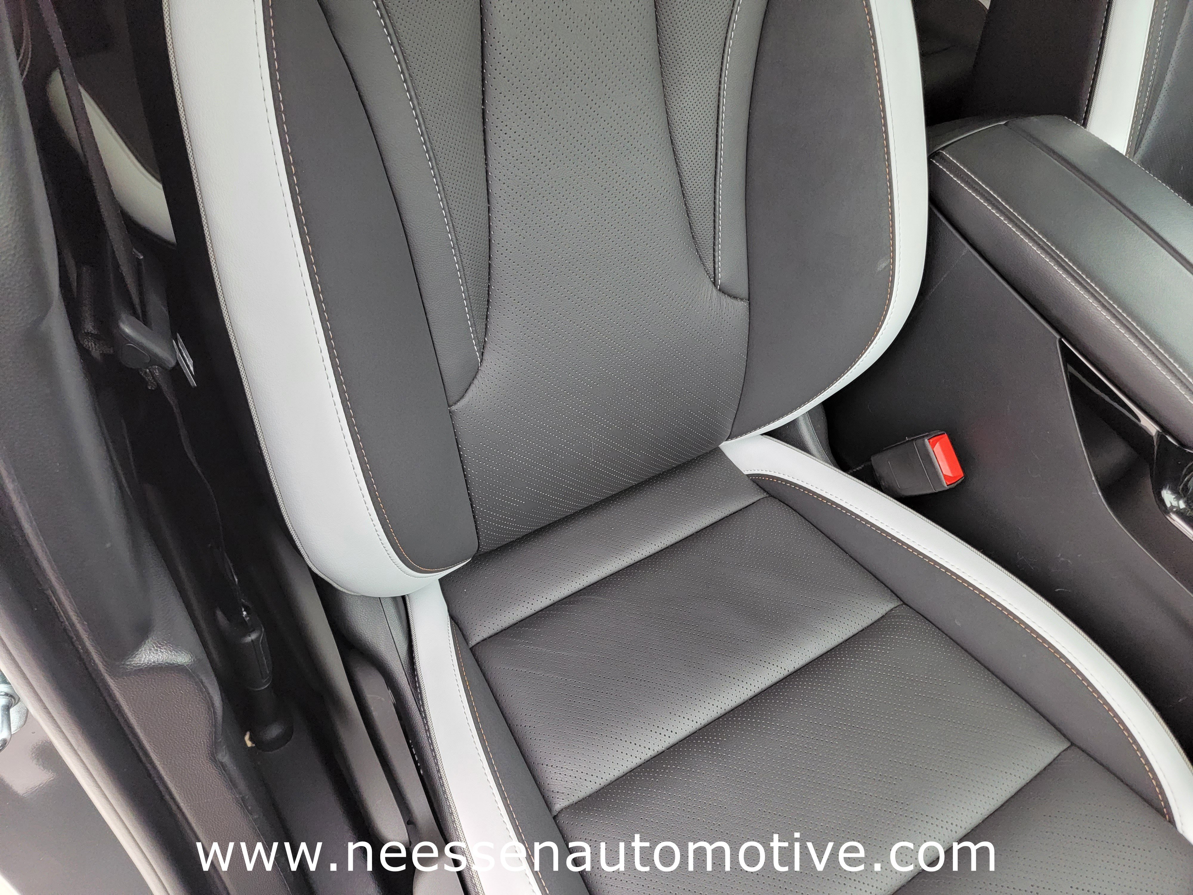 Used 2025 Buick Envision Sport Touring image 10