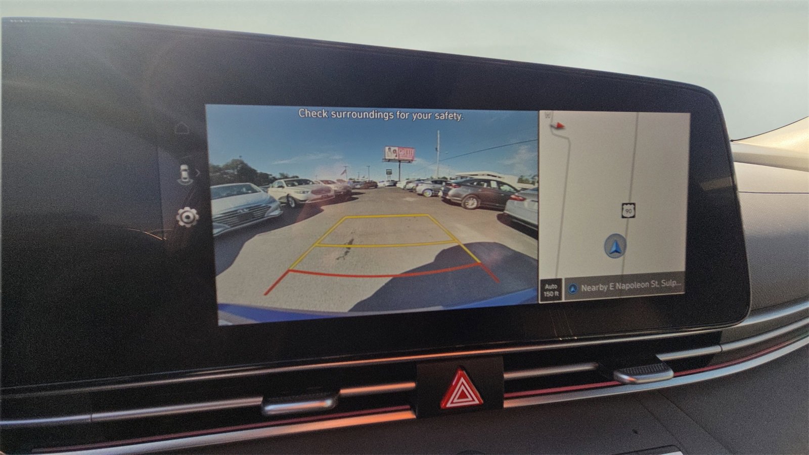 Used 2024 Hyundai Elantra SEL w/ Convenience Package image 25