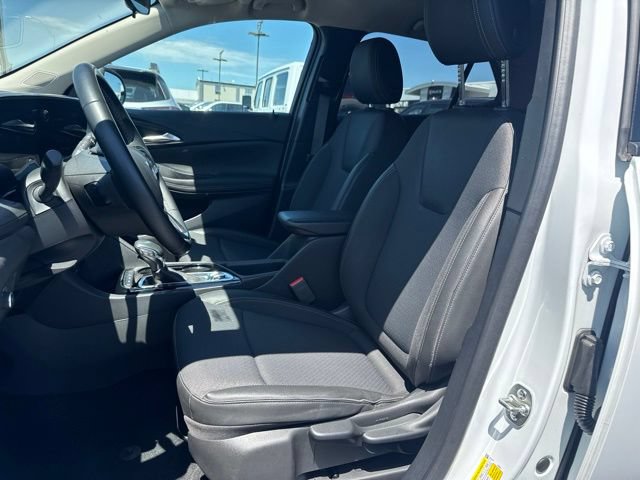 Used 2025 Buick Encore GX Preferred AWD/4WD image 17
