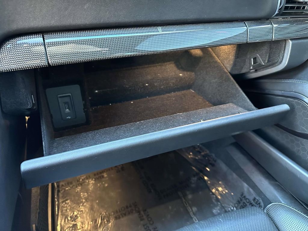 Used 2018 Porsche 911 Carrera 4S image 32