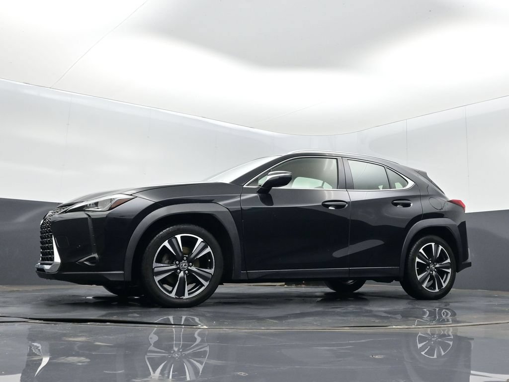 Used 2021 Lexus UX 200 w/ Accessory Package (Z2) FWD image 13