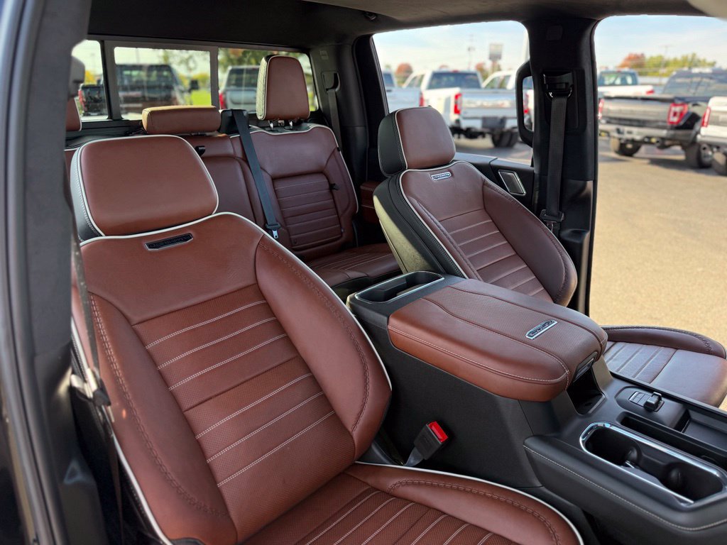 Used 2024 GMC Sierra 2500 Denali Ultimate AWD/4WD image 32