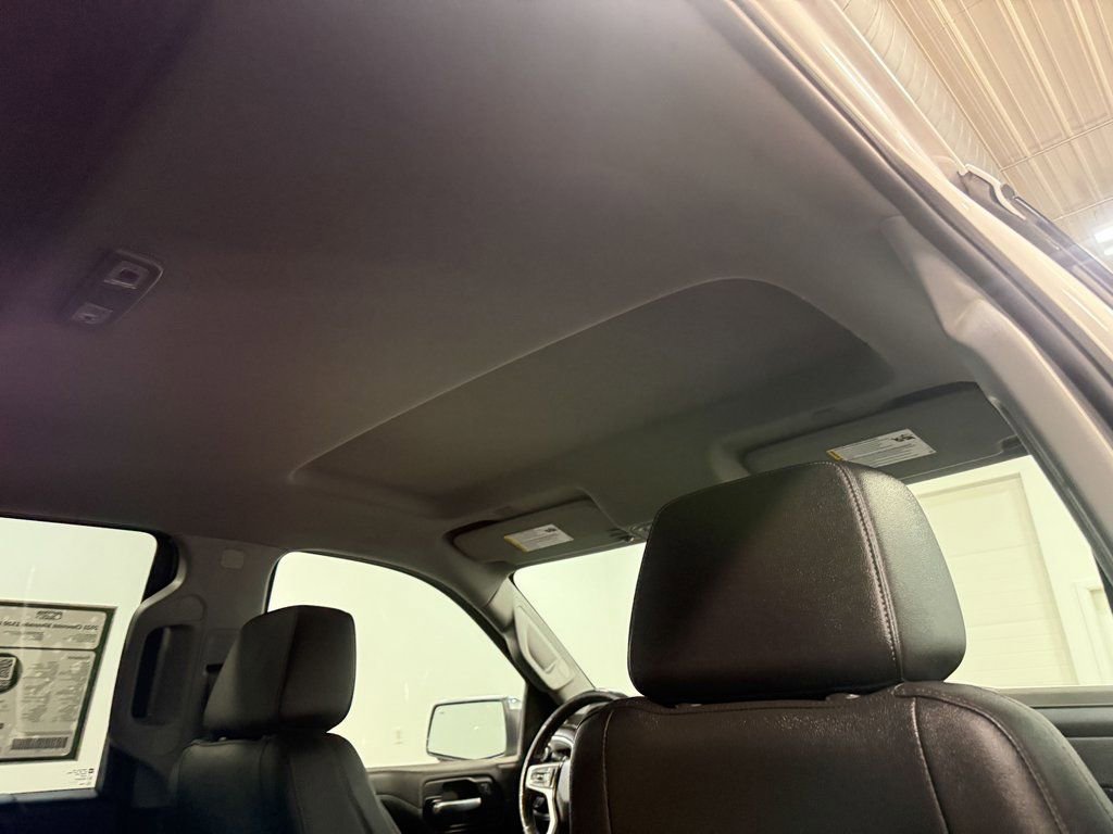 Used 2021 Chevrolet Silverado 1500 LTZ w/ Z71 Off-Road Package image 17