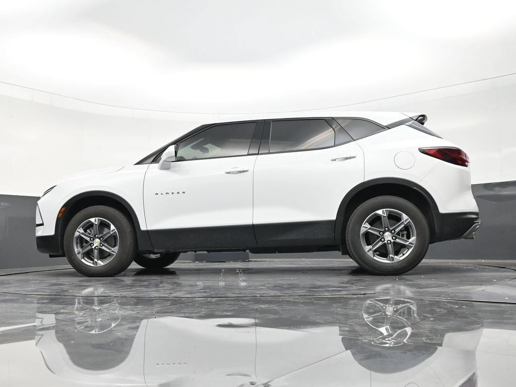 Used 2023 Chevrolet Blazer LT FWD image 21