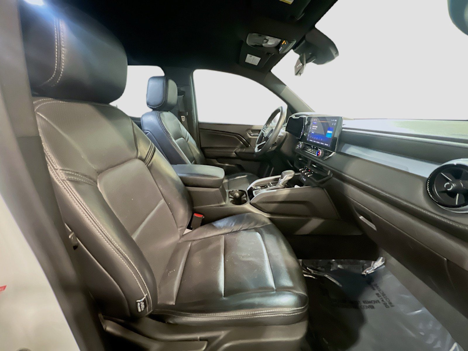 Used 2023 Chevrolet Colorado LT w/ LPO, Pro Essentials Package RWD image 19
