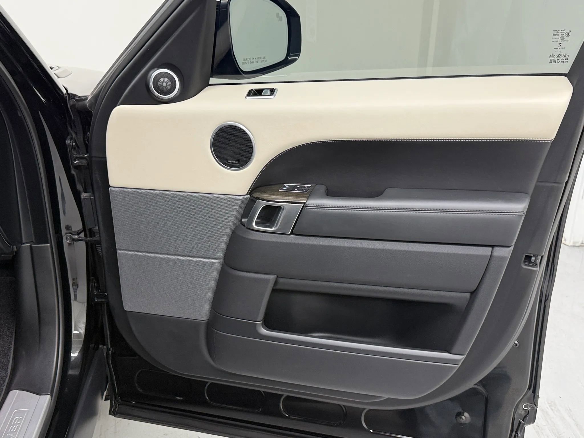 Used 2019 Land Rover Range Rover Sport HSE Dynamic image 19