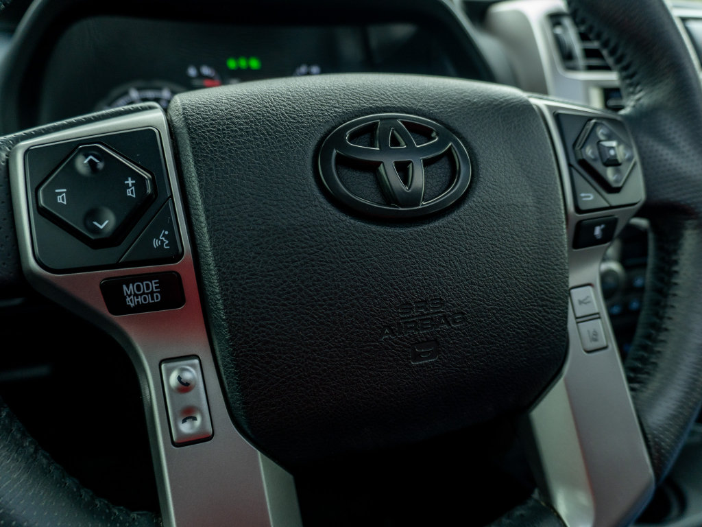 Used 2020 Toyota 4Runner Limited RWD image 31