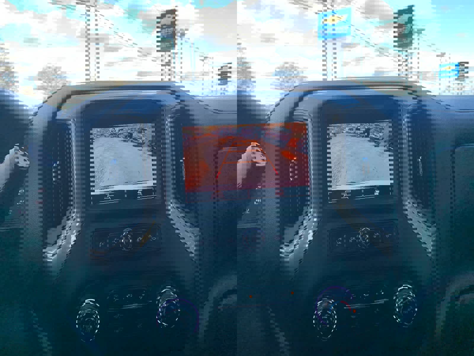 Certified 2024 Chevrolet Silverado 1500 Custom image 28