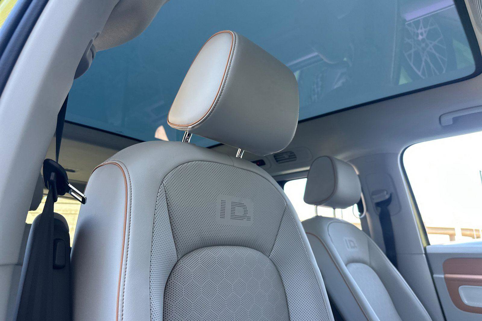 New 2025 Volkswagen ID. Buzz Pro S Plus image 16