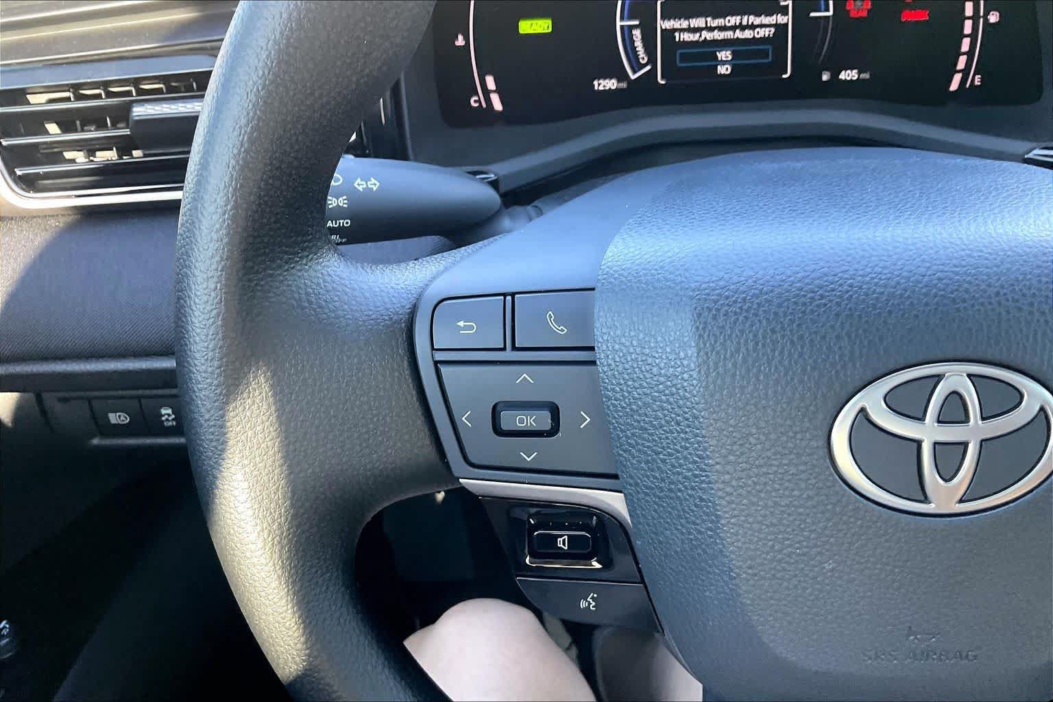 Used 2026 Toyota Camry LE w/ Convenience Package FWD image 23