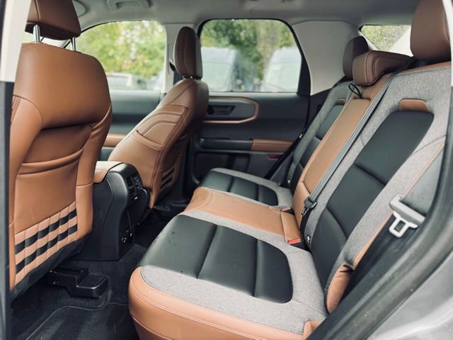 Used 2024 Ford Bronco Sport Outer Banks w/ Tech Package image 17