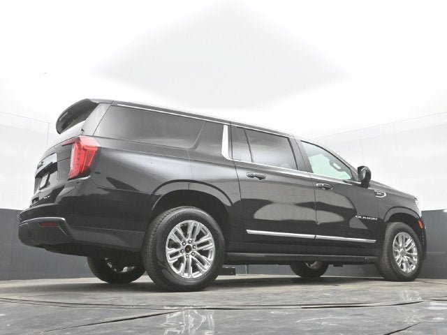 Used 2023 GMC Yukon XL SLT w/ Max Trailering Package AWD/4WD image 42