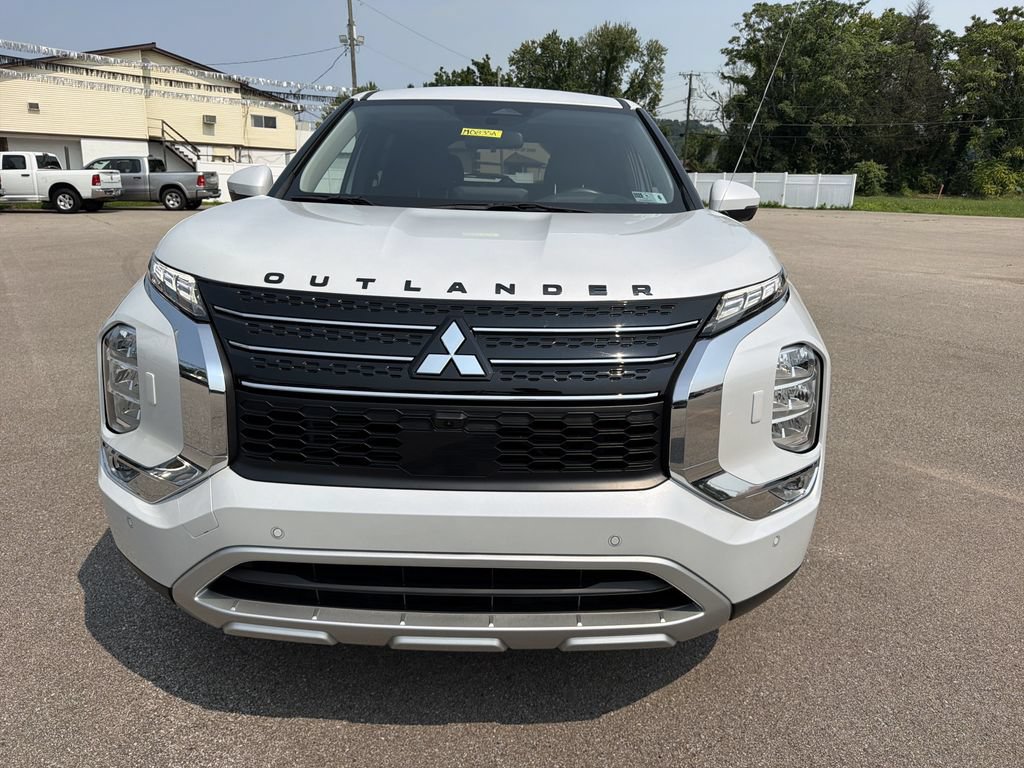 Used 2024 Mitsubishi Outlander SE AWD/4WD image 11