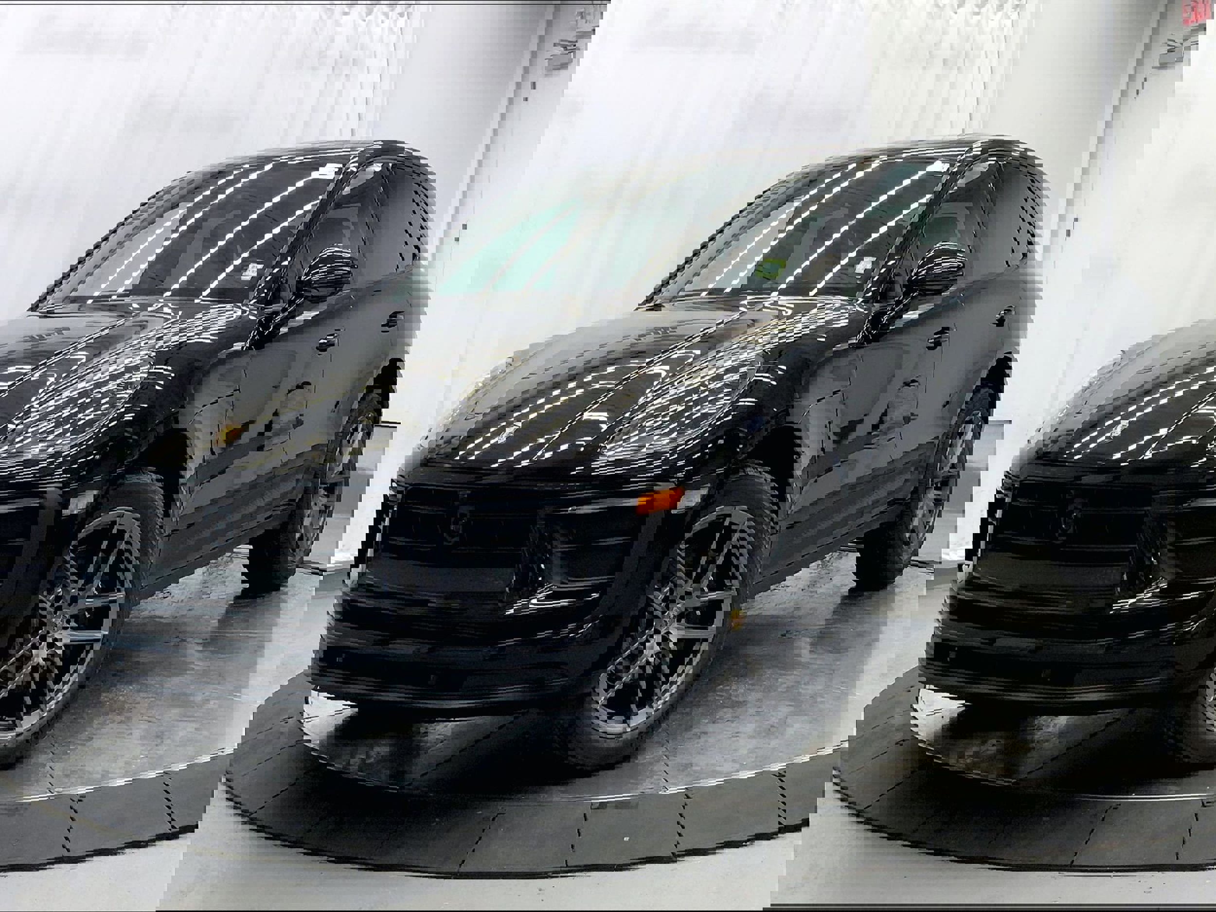 New 2026 Porsche Macan AWD/4WD image 1