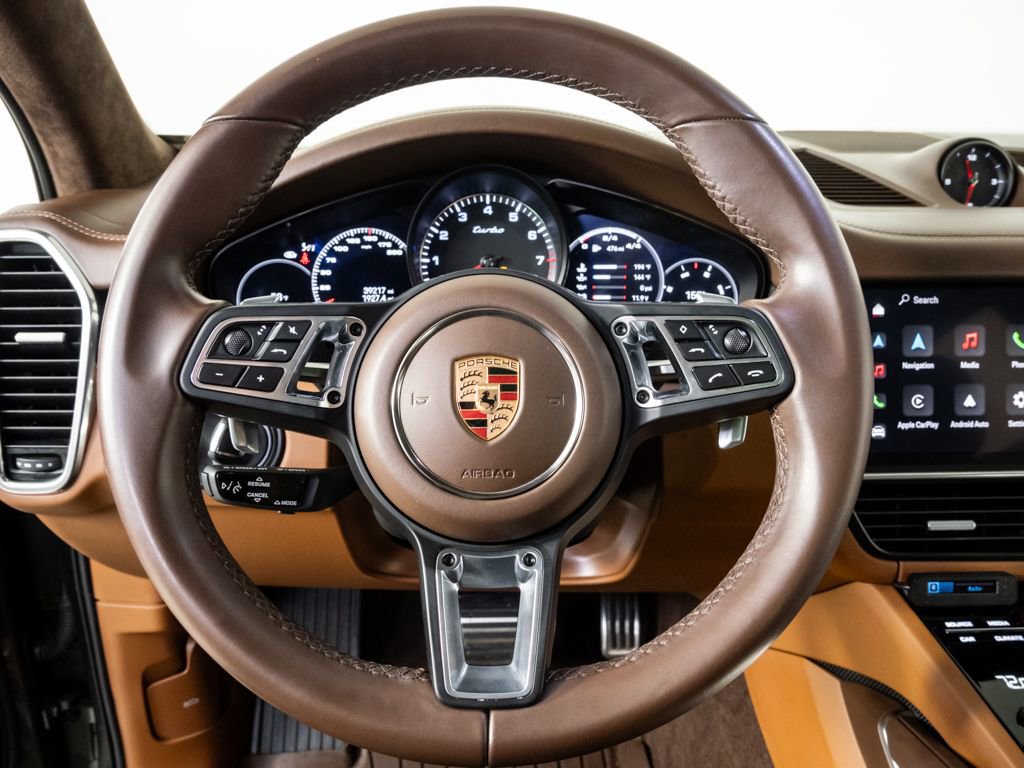 Certified 2023 Porsche Cayenne Turbo image 9
