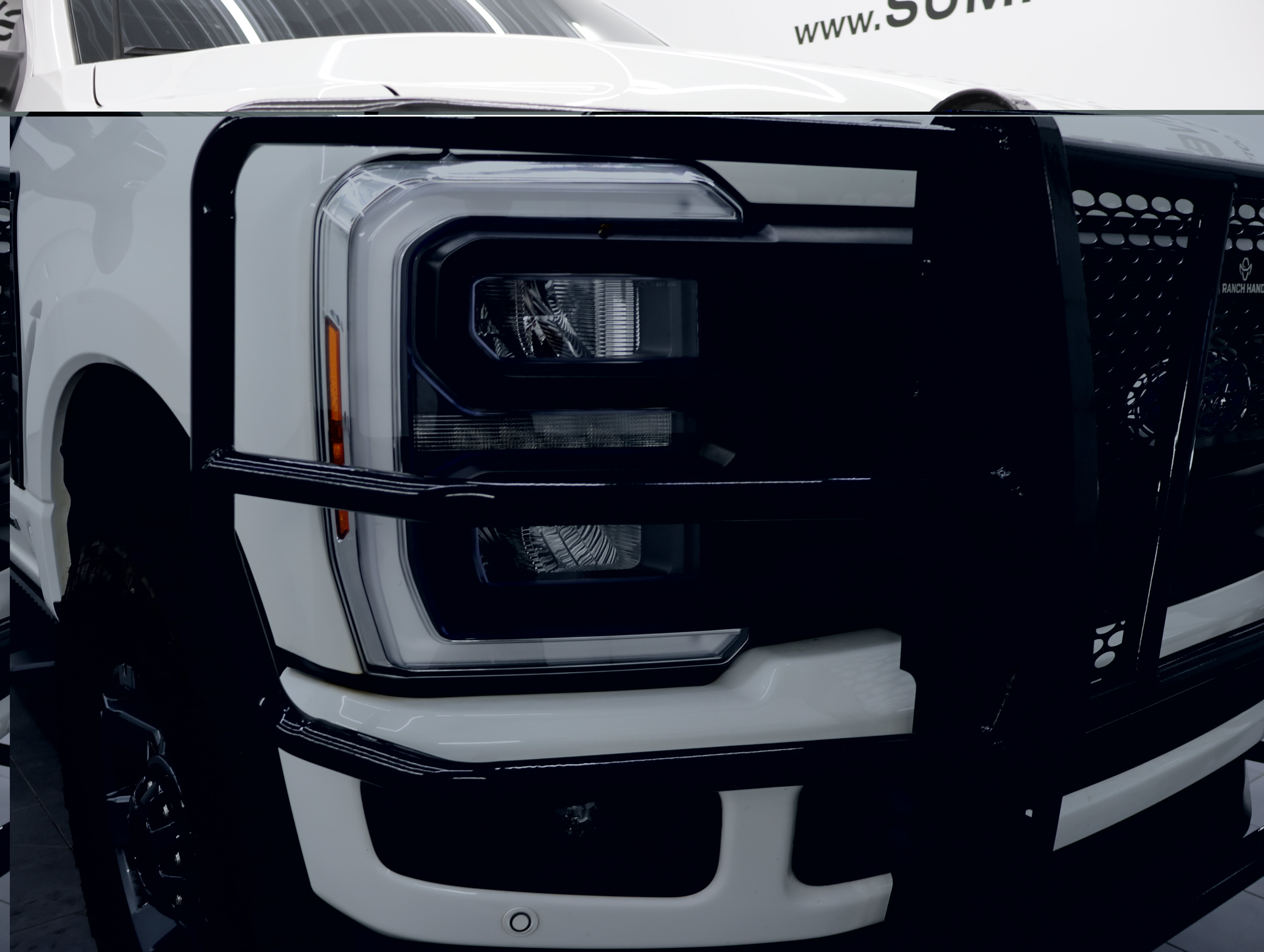 Used 2024 Ford F350 Lariat w/ Lariat Ultimate Package AWD/4WD image 26