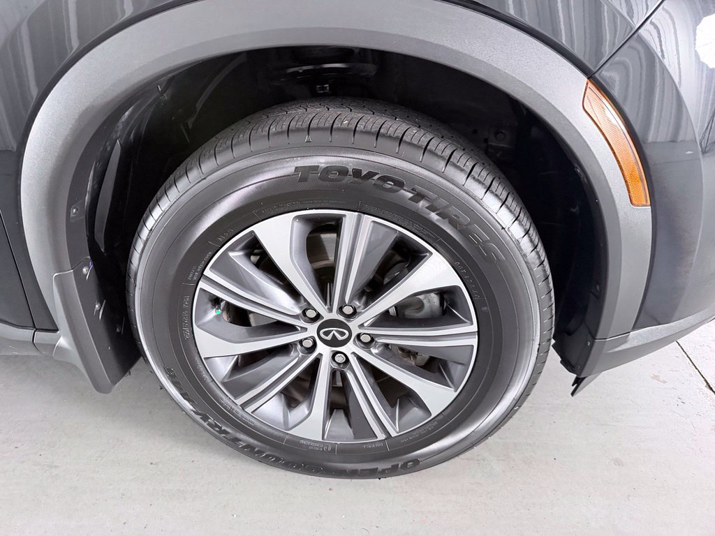 Certified 2024 INFINITI QX60 Pure FWD image 4