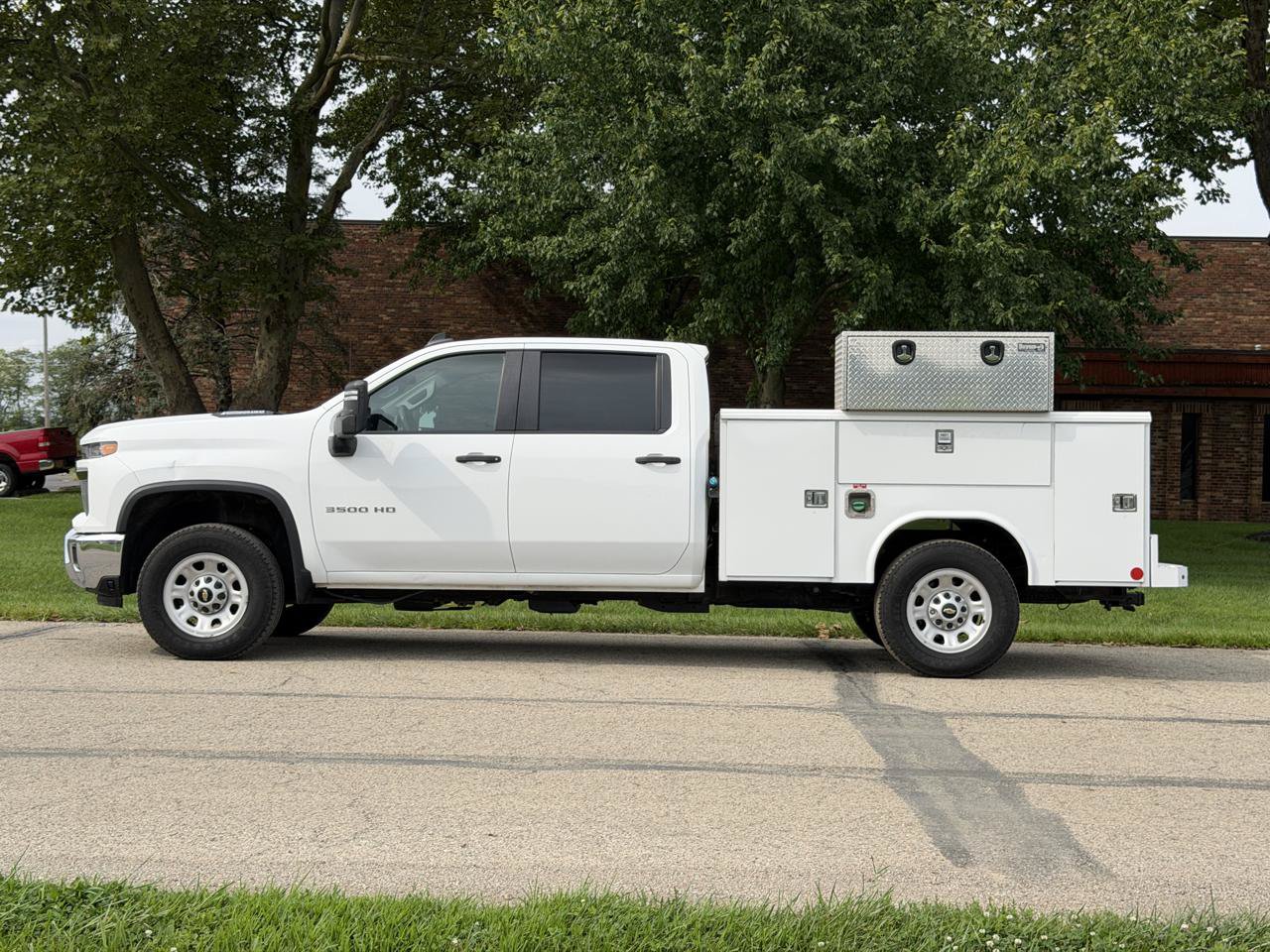 Used 2024 Chevrolet Silverado 3500 W/T w/ WT Convenience Package AWD/4WD image 3