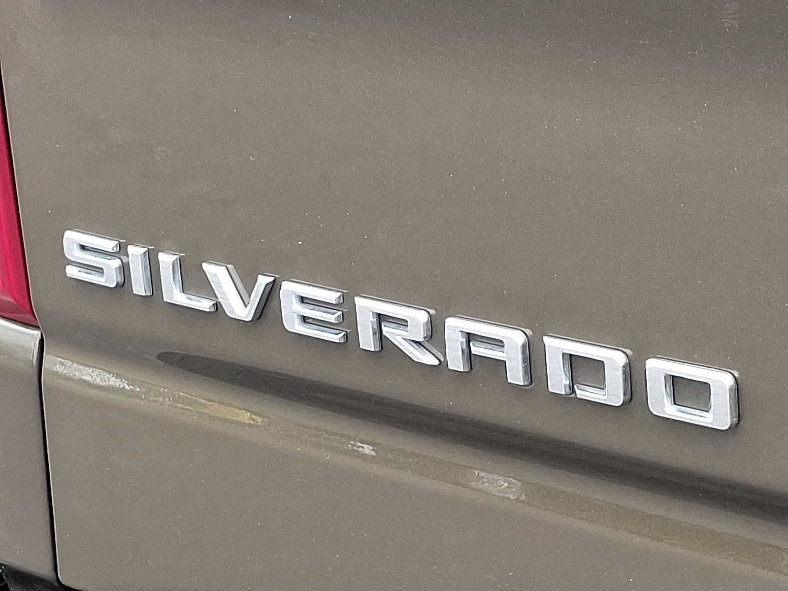 Used 2023 Chevrolet Silverado 1500 LT AWD/4WD image 28