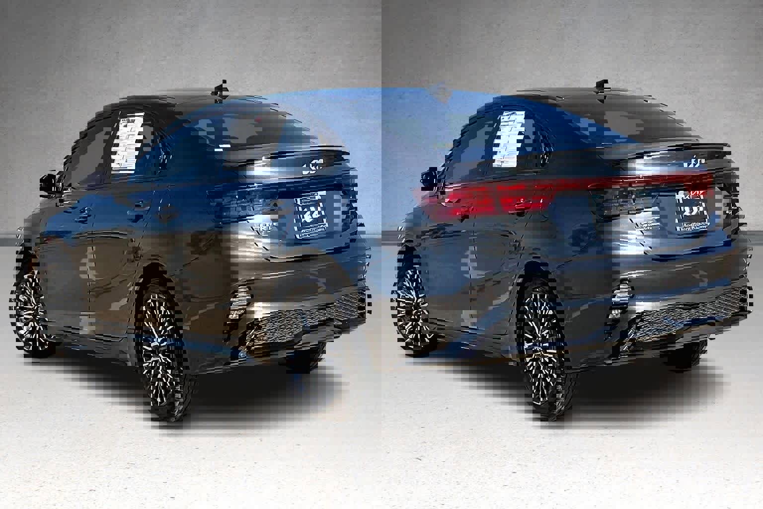 Certified 2024 Kia Forte GT-Line image 4