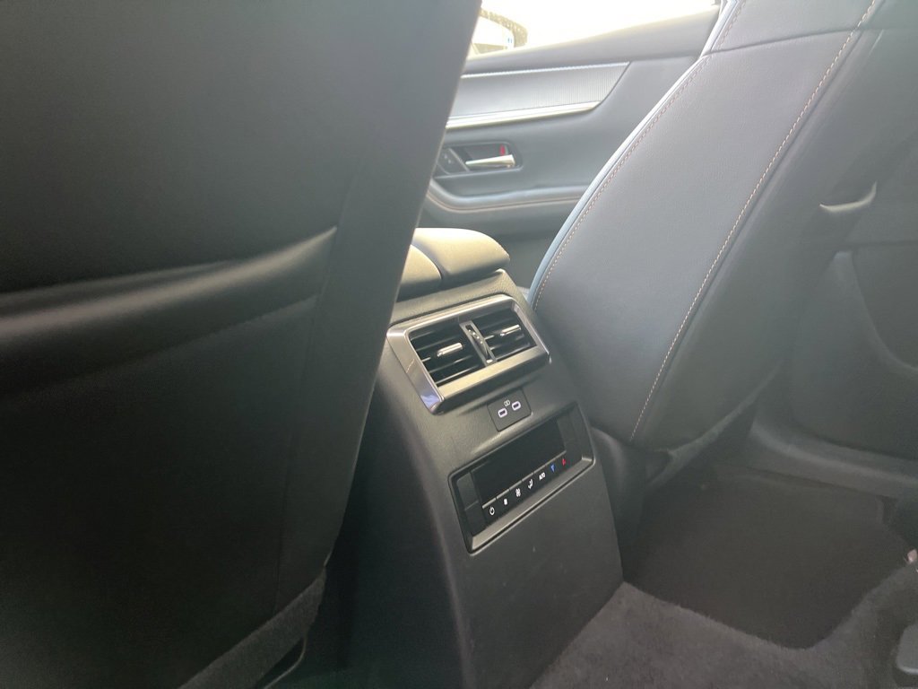 Certified 2025 MAZDA CX-70 3.3 Turbo w/ Preferred Package image 31